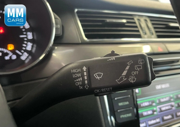 Skoda Superb cena 34900 przebieg: 229234, rok produkcji 2014 z Miłakowo małe 277